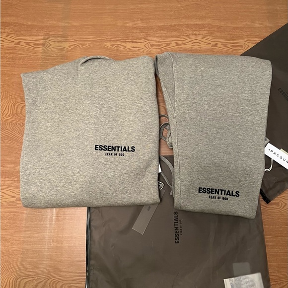 Fear of God Essentials hoodie and sweatpants set - Picture 4 of 6